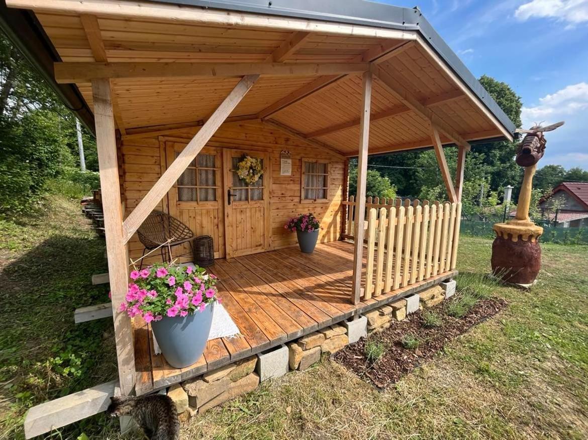 Apartmánový dom Adas Prosiek Exterior foto
