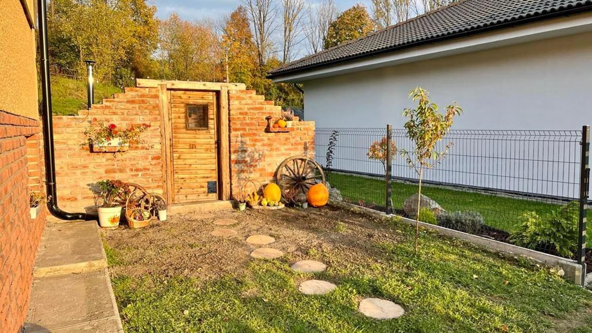Apartmánový dom Adas Prosiek Exterior foto